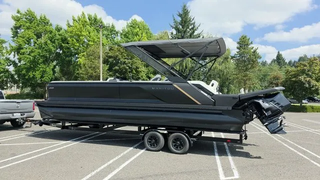 Slide: The Image of Manitou 26 Explore 6' Max Deck With Dual 150Hp Motors 2025 - 8