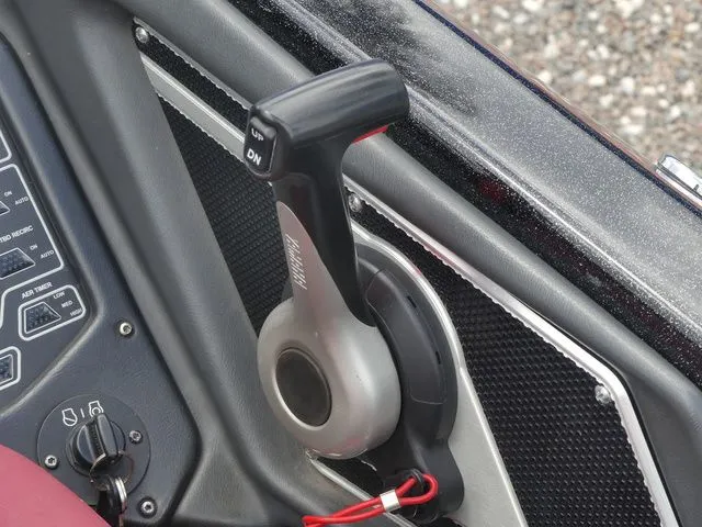 Slide: The Image of Skeeter FX20 2015 - 14