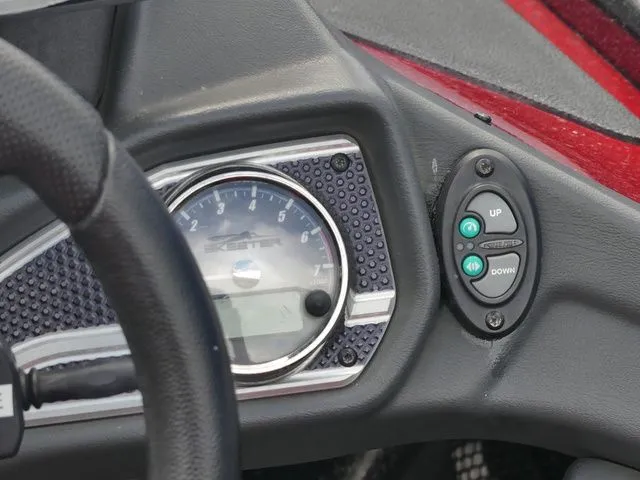 Slide: The Image of Skeeter FX20 2015 - 17