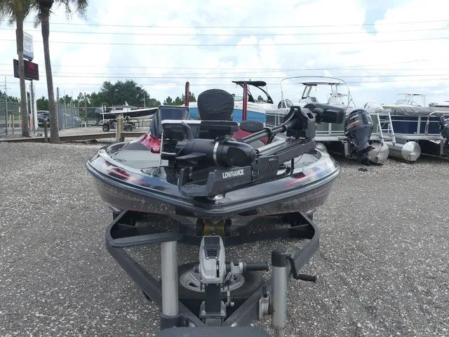 Slide: The Image of Skeeter FX20 2015 - 2