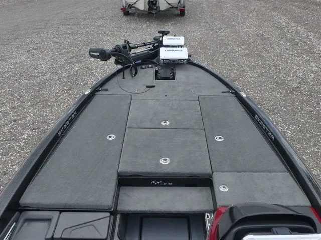 Slide: The Image of Skeeter FX20 2015 - 9