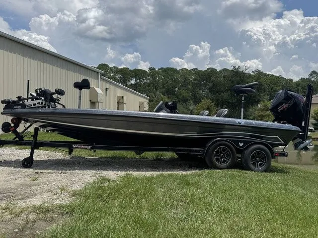 Slide: The Image of Phoenix Bass Boats 21 PHX 2021 - 4