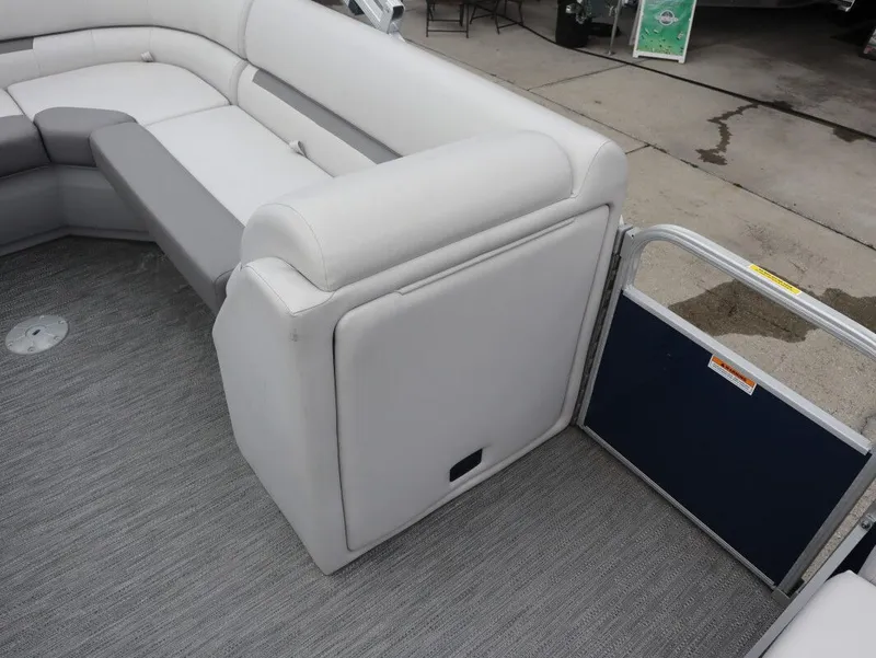 Slide: The Image of Godfrey Sweetwater 1886 CX 2023 - 10