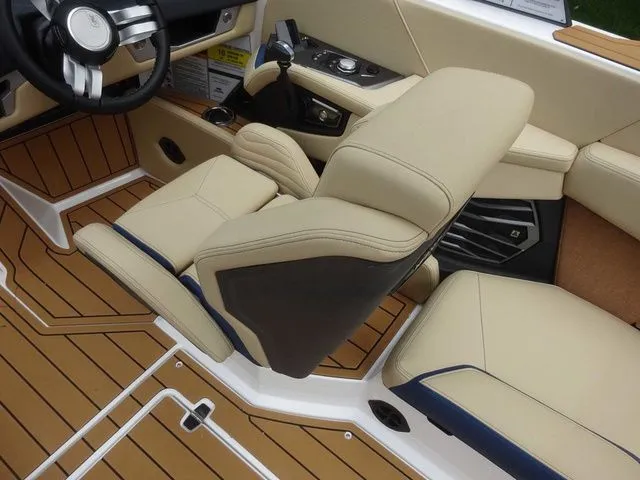 Slide: The Image of Nautique G23 2026 - 9