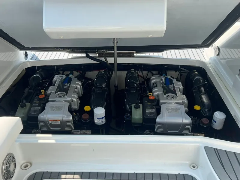 Slide: The Image of 2014 Formula 310 SS 26 - 26