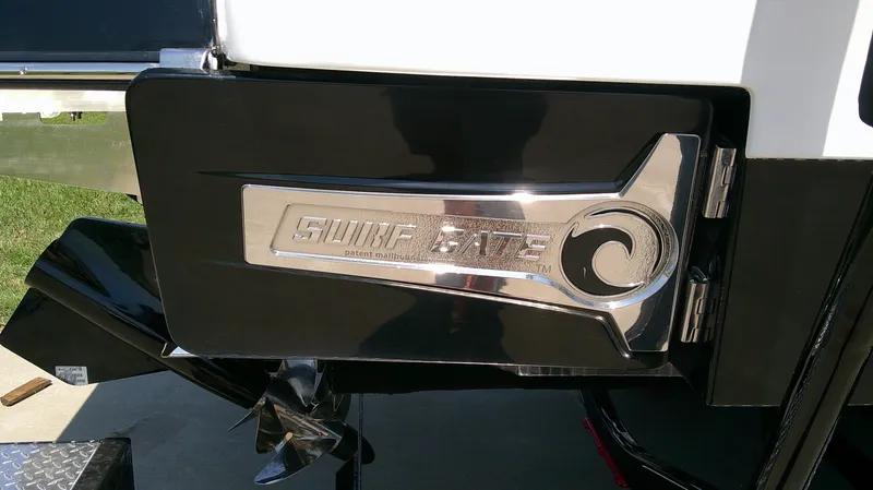 Slide: The Image of Chaparral 28 Surf 2026 - 5