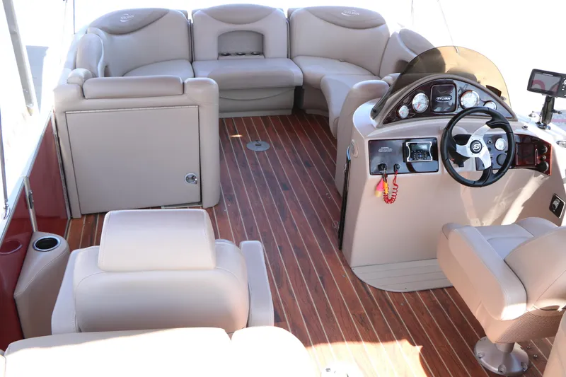 Slide: The Image of 2013 Sylvan Mirage 8522 boat with Yamaha 200 outboard motor, viewed from above. - 19