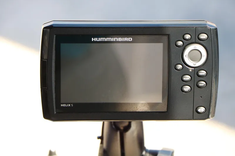 Slide: The Image of 2013 Sylvan Mirage 8522 boat seat with cup holders and speaker. - 31