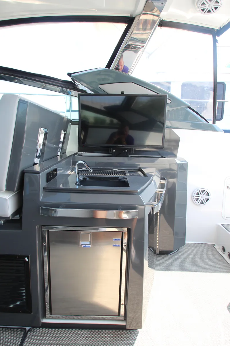 Slide: The Image of Cobalt A36 2018 - 53