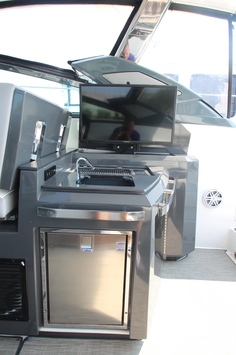 Slide: The Image of Cobalt A36 2018 - 54