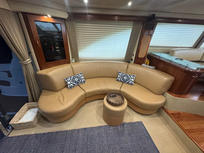 Slide: The Image of Sea Ray 550 Sedan Bridge 2005 - 10