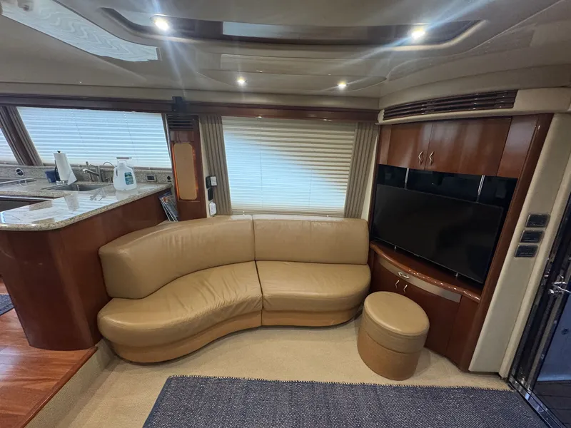 Slide: The Image of Sea Ray 550 Sedan Bridge 2005 - 11