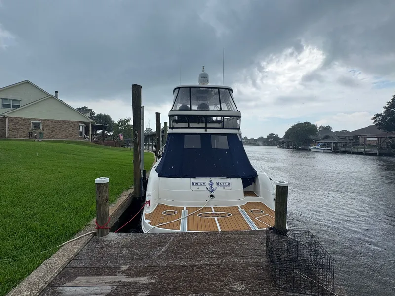 Slide: The Image of Sea Ray 550 Sedan Bridge 2005 - 4