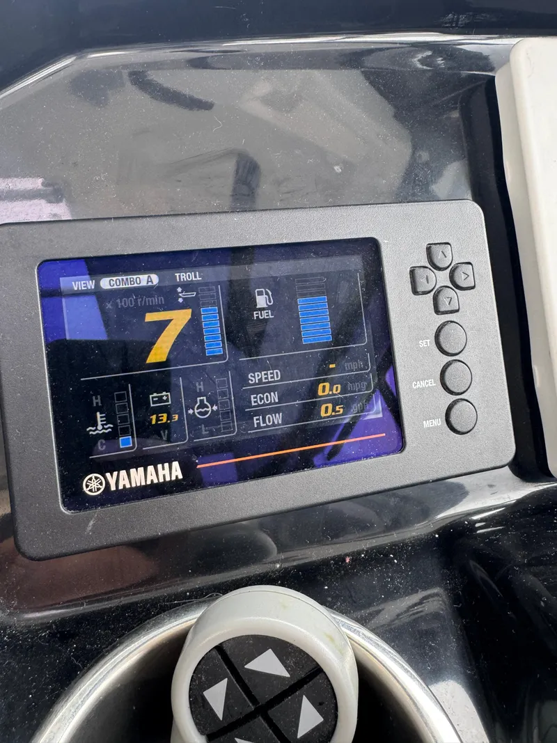 Slide: The Image of Yamaha display on 2020 Jeanneau NC 795 boat showing fuel and speed metrics. - 47