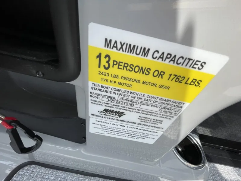 Slide: The Image of 2026 Harris Cruiser 230 capacity label: 13 persons or 1762 lbs, 175 HP motor. - 3