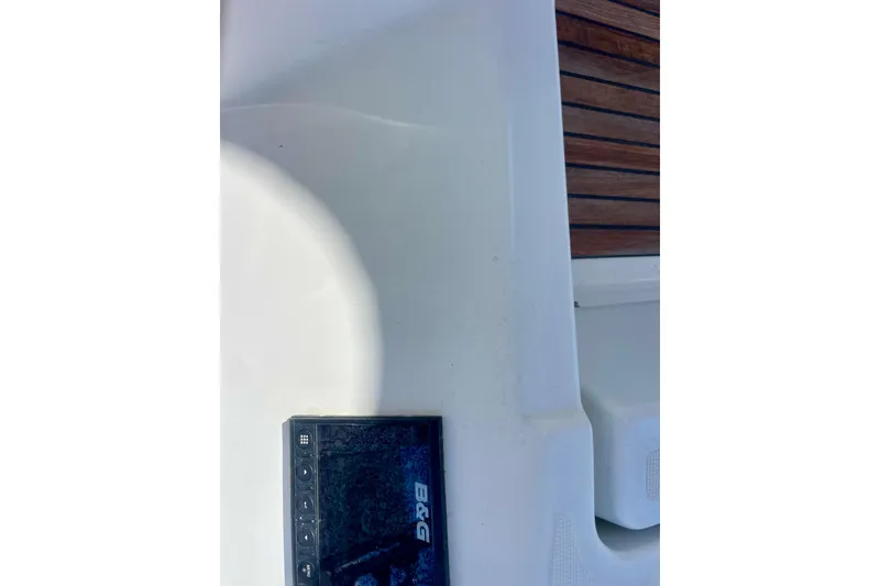 Slide: The Image of B&G navigation system on 2018 Beneteau Oceanis 48 yacht deck. - 17