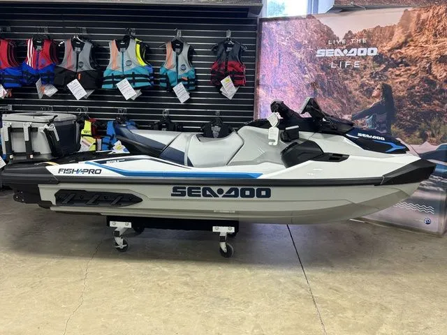Slide: The Image of Sea-Doo FISH PRO 2025 - 8