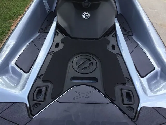 Slide: The Image of Sea-Doo RXP-X 325 2025 - 19