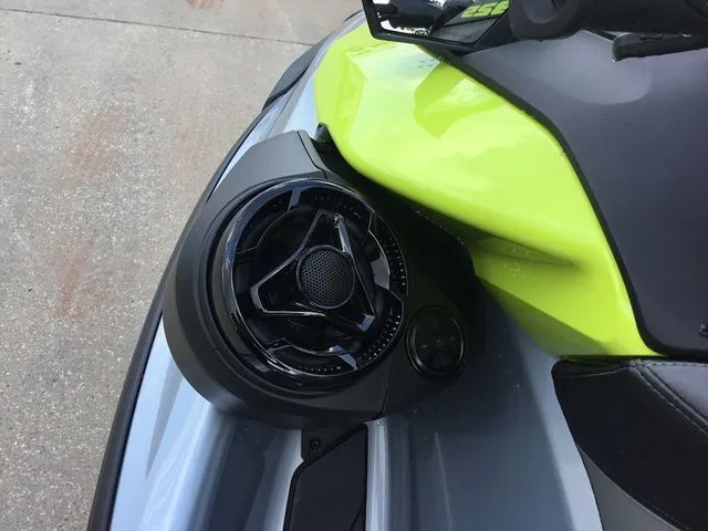 Slide: The Image of Sea-Doo RXP-X 325 2025 - 22