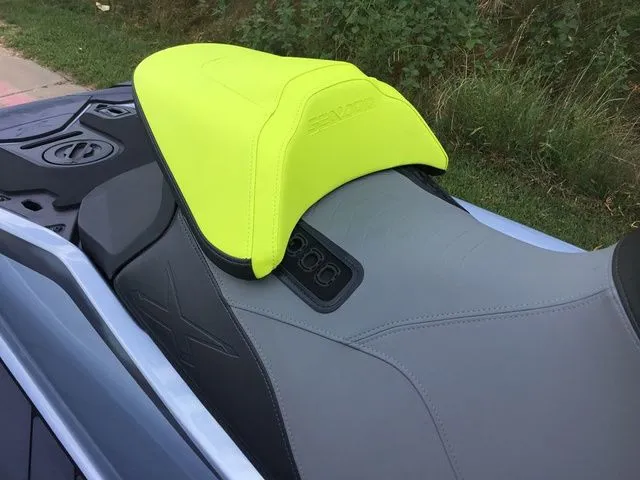 Slide: The Image of Sea-Doo RXP-X 325 2025 - 9