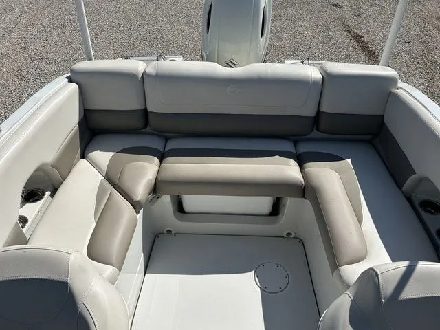 Slide: The Image of Crownline Boats 19 XS 2019 - 13