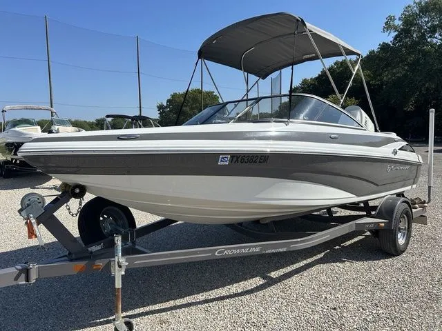 Slide: The Image of Crownline Boats 19 XS 2019 - 2