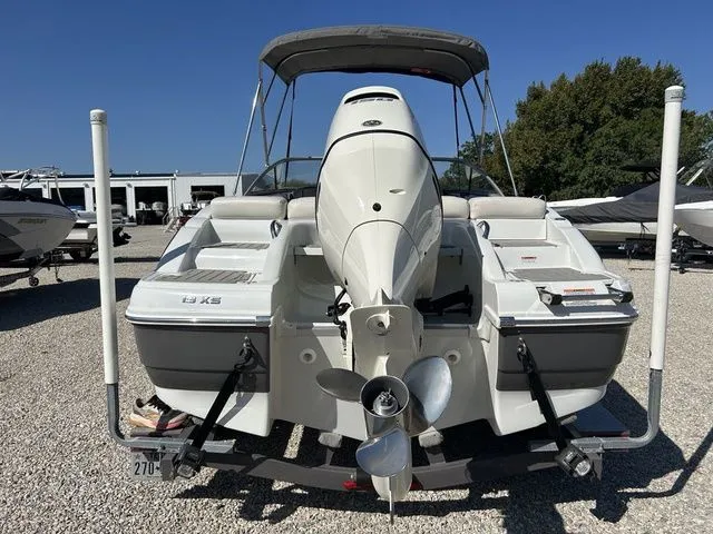 Slide: The Image of Crownline Boats 19 XS 2019 - 3