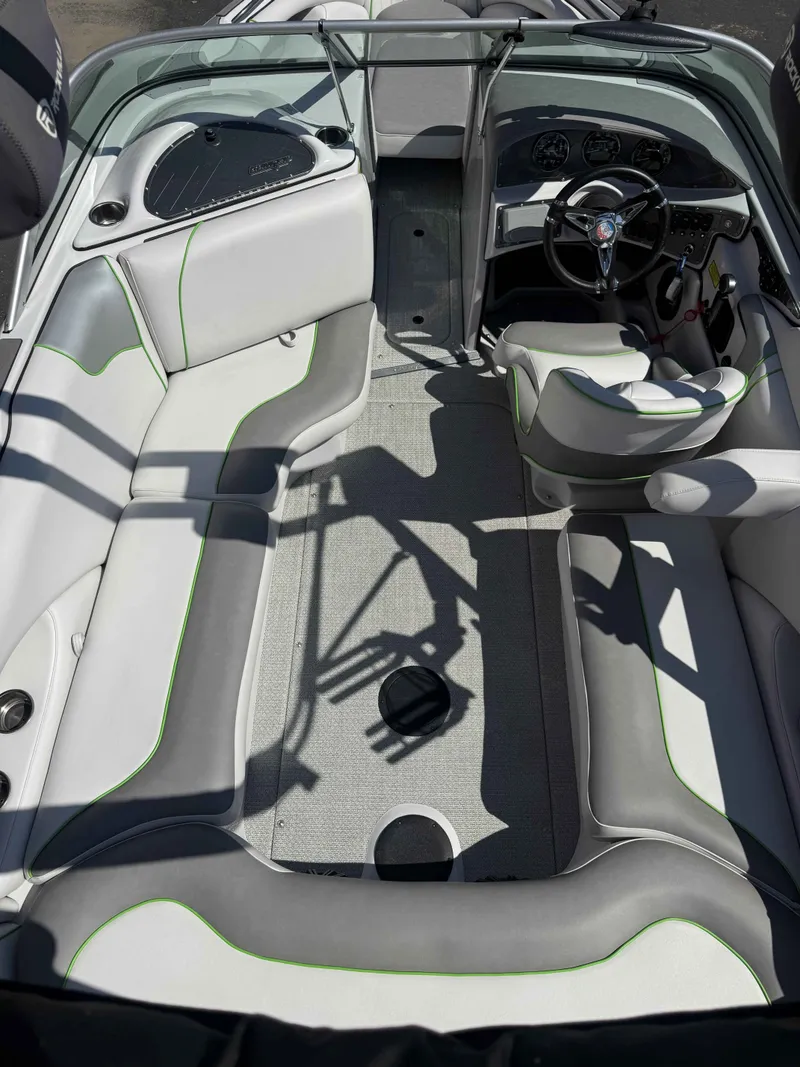 Slide: The Image of Sanger V215 S 2024 - 5