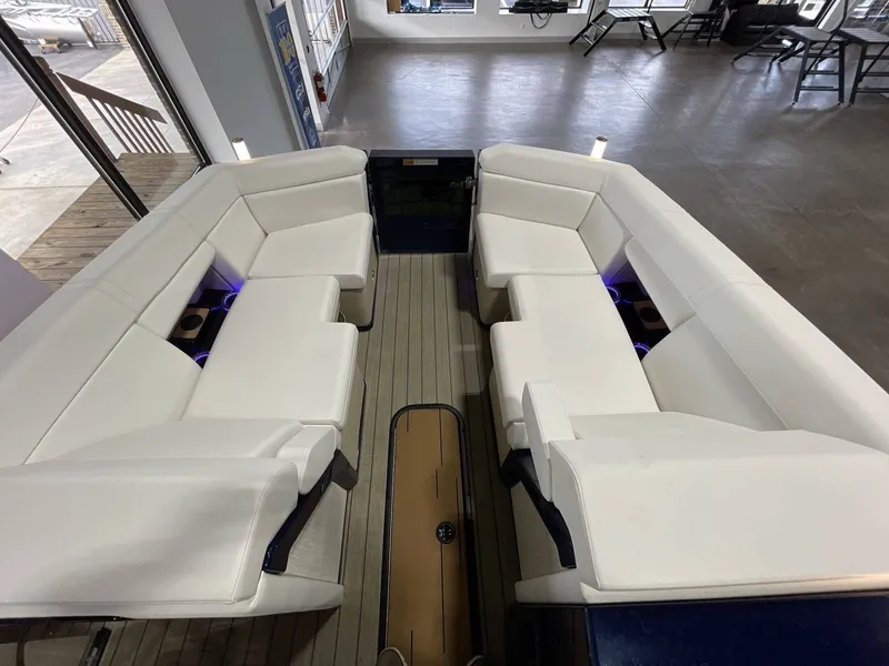 Slide: The Image of Balise HORIZON 24L 2025 - 13