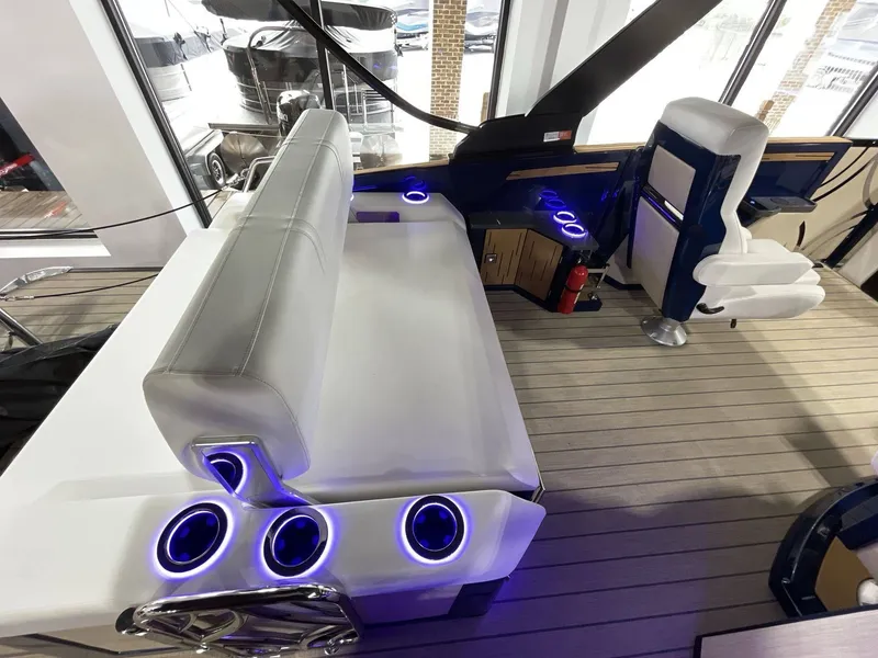 Slide: The Image of Balise HORIZON 24L 2025 - 4