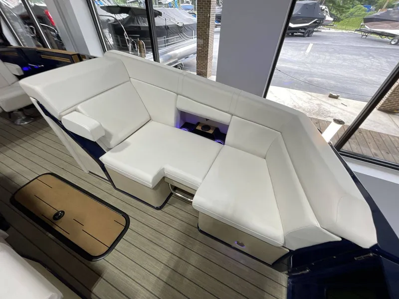 Slide: The Image of Balise HORIZON 24L 2025 - 8