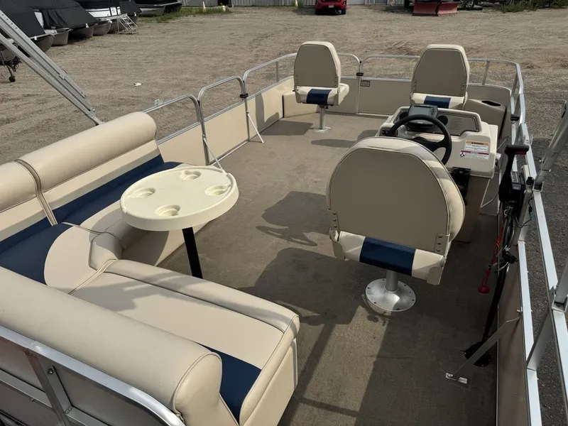 Slide: The Image of Weeres Cadet Fish 18' & Mercury 4-Stroke 2010 - 24