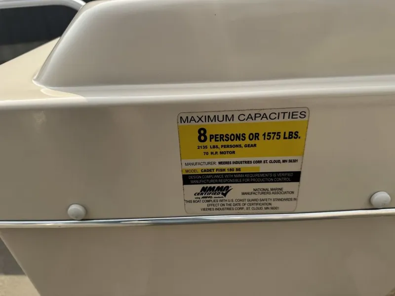 Slide: The Image of Weeres Cadet Fish 18' & Mercury 4-Stroke 2010 - 38