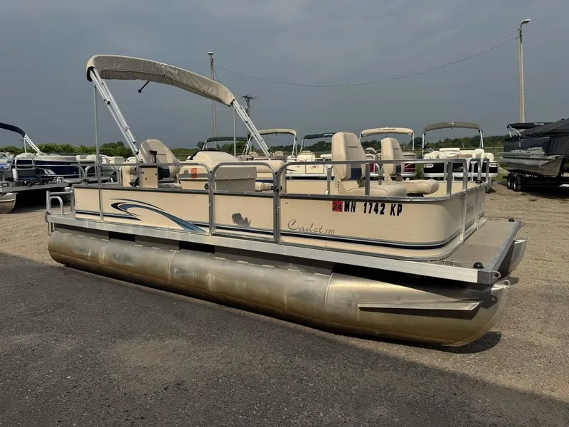 Slide: The Image of Weeres Cadet Fish 18' & Mercury 4-Stroke 2010 - 8