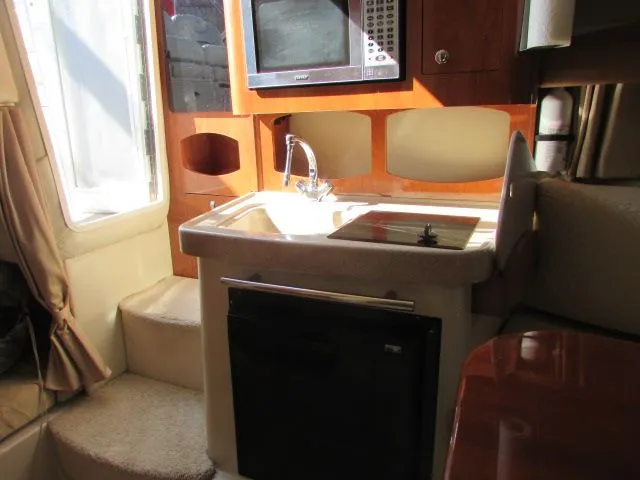 Slide: The Image of Four Winns 258 Vista 2007 - 10