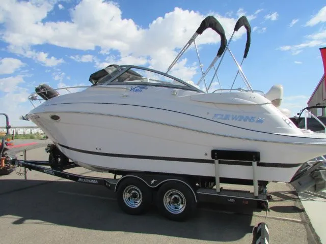 Slide: The Image of Four Winns 258 Vista 2007 - 16