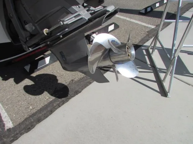 Slide: The Image of Four Winns 258 Vista 2007 - 4