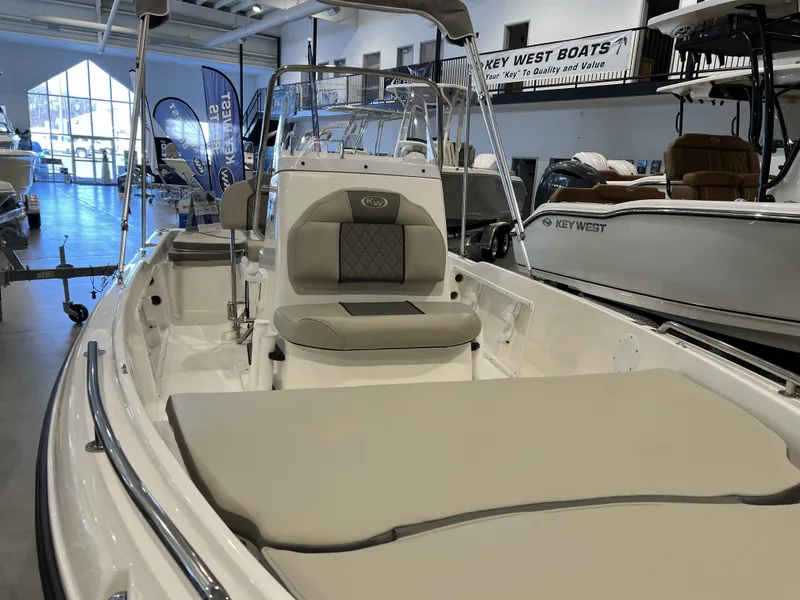 Slide: The Image of Key West 1720 Center Console 2026 - 6