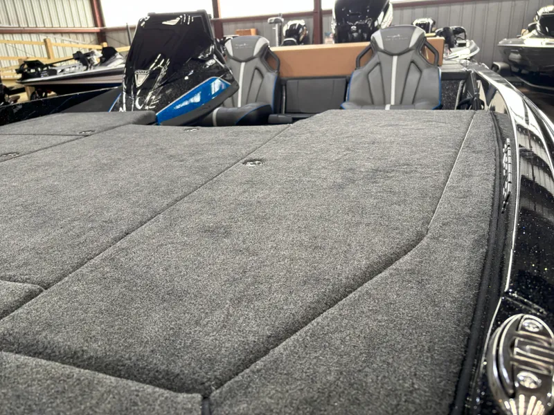 Slide: The Image of Skeeter ZXE20 2026 - 17