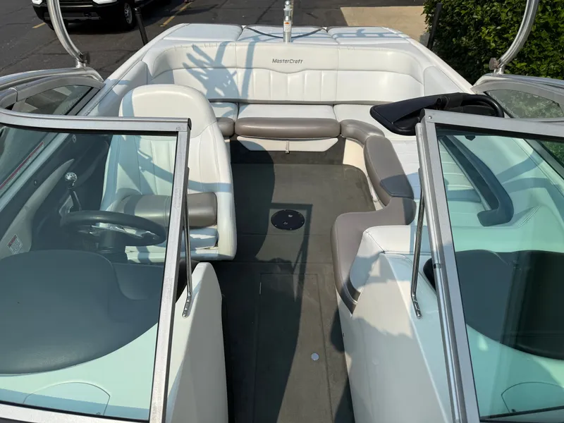 Slide: The Image of MasterCraft X10 2004 - 13