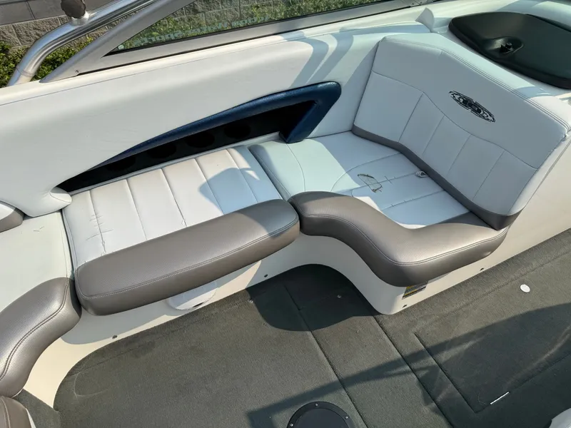 Slide: The Image of MasterCraft X10 2004 - 16