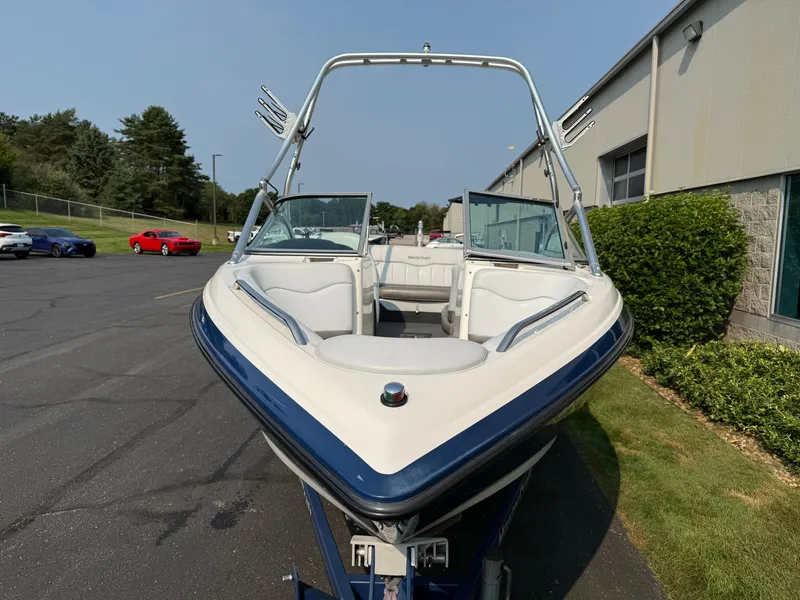 Slide: The Image of MasterCraft X10 2004 - 3