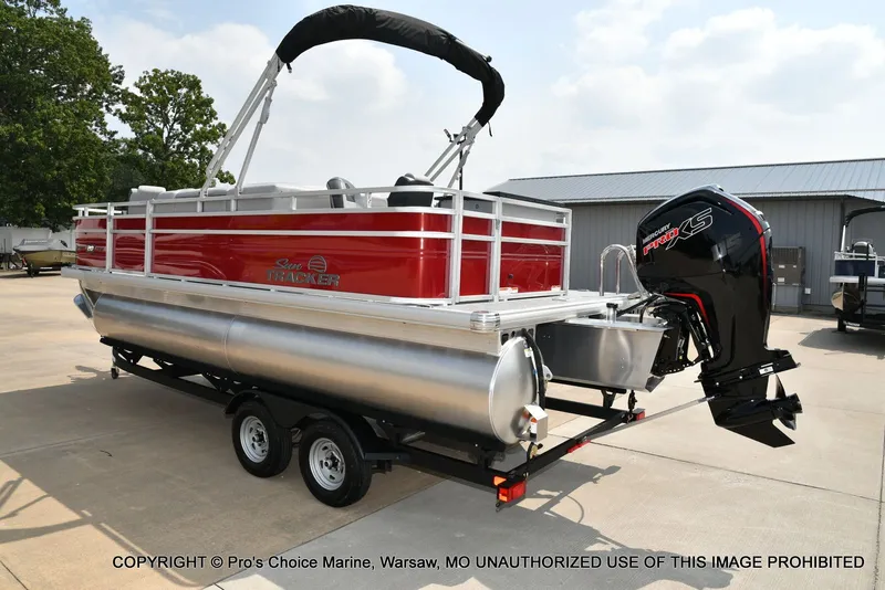 Slide: The Image of Sun Tracker SportFish 20 DLX 2026 - 17