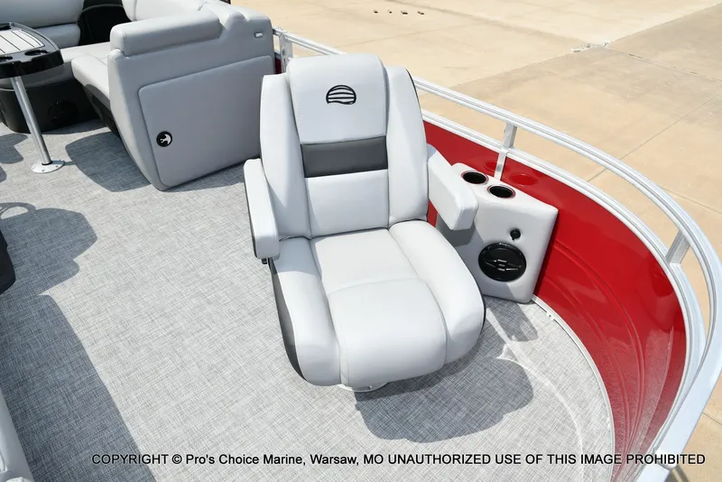 Slide: The Image of Sun Tracker SportFish 20 DLX 2026 - 24