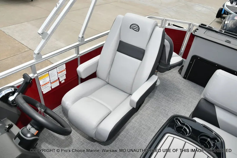 Slide: The Image of Sun Tracker SportFish 20 DLX 2026 - 32