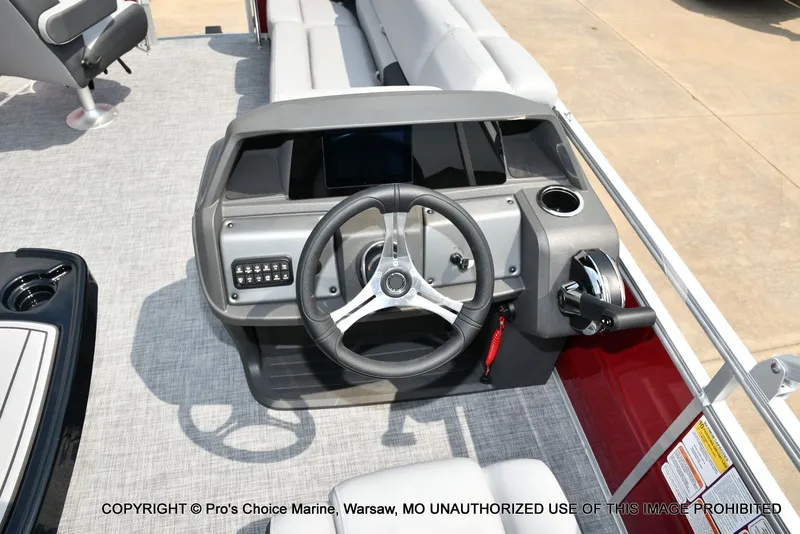 Slide: The Image of Sun Tracker SportFish 20 DLX 2026 - 36