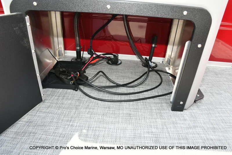 Slide: The Image of Sun Tracker SportFish 20 DLX 2026 - 45