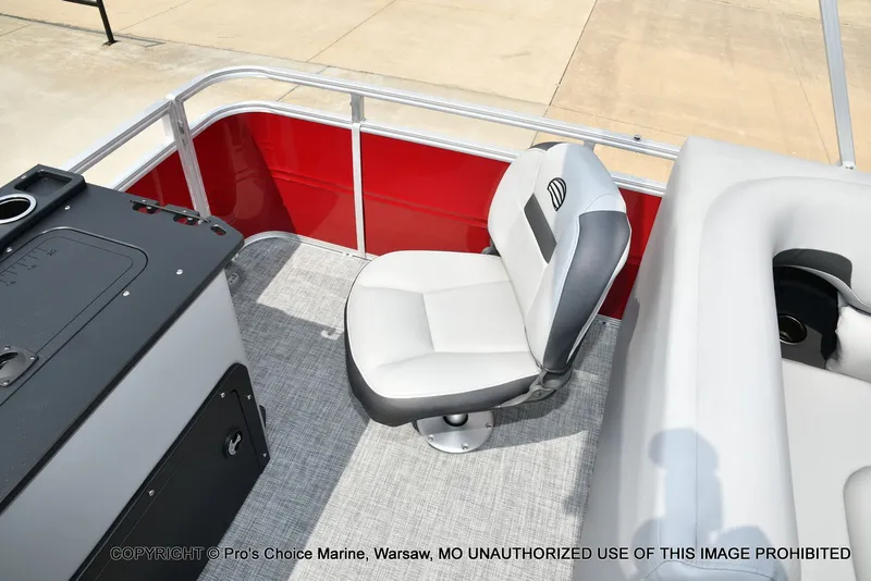 Slide: The Image of Sun Tracker SportFish 20 DLX 2026 - 46