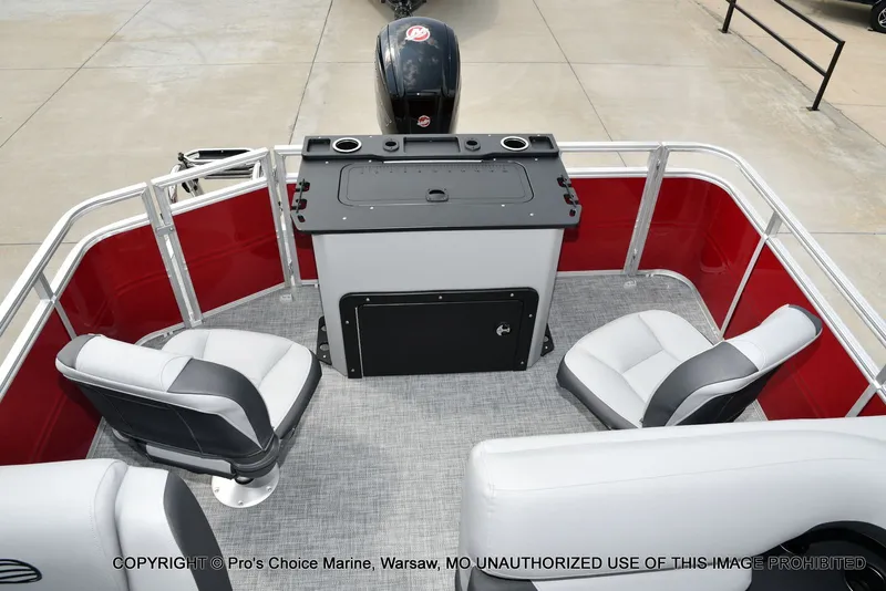 Slide: The Image of Sun Tracker SportFish 20 DLX 2026 - 7