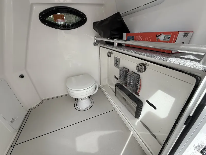 Slide: The Image of Twin Vee GFX2 280 GFX2 2026 - 19